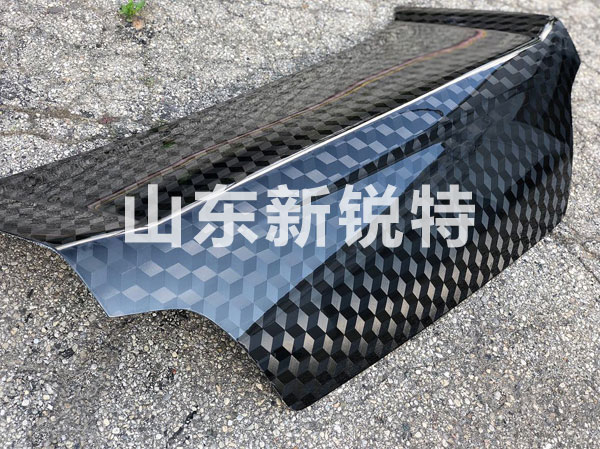 碳纖維材料適合用于生產(chǎn)頭盔嗎？保護效果怎么樣？